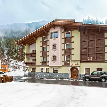 Garni Siegele - Inklusive Silvretta-card Premium Alojamento de Acomodação e Pequeno-almoço 3*