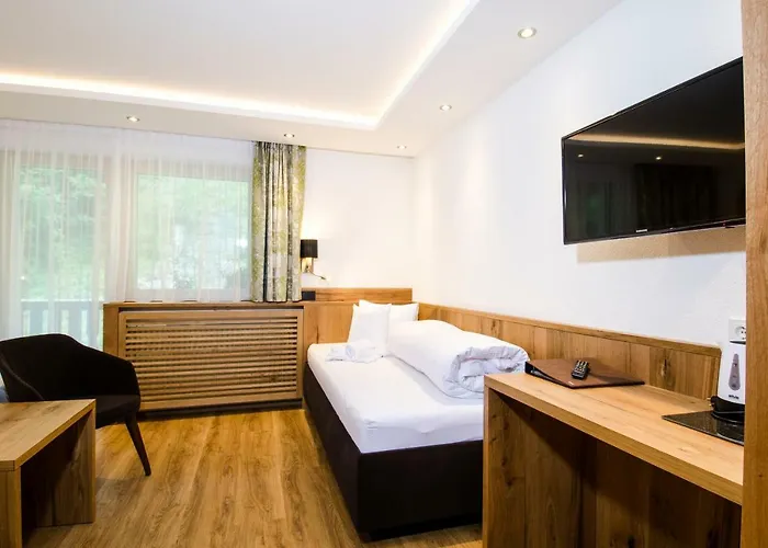 Garni Siegele - Inklusive Silvretta-card Premium 3* Ischgl