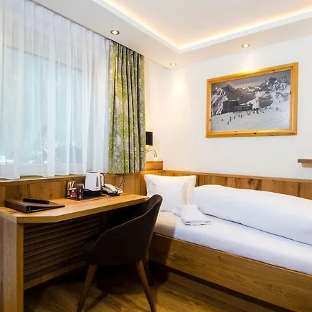 Bed & Breakfast Garni Siegele - Inklusive Silvretta-card Premium *