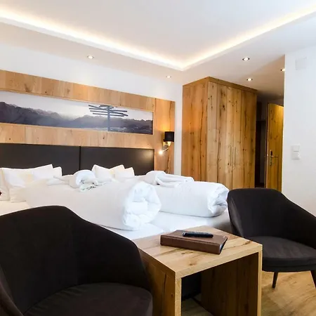 Garni Siegele - Inklusive Silvretta-card Premium Ischgl