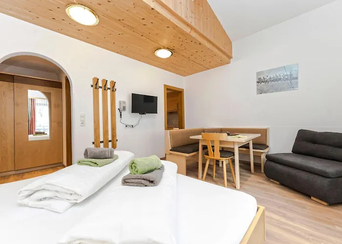 Garni Siegele - Inklusive Silvretta-card Premium ايشجل