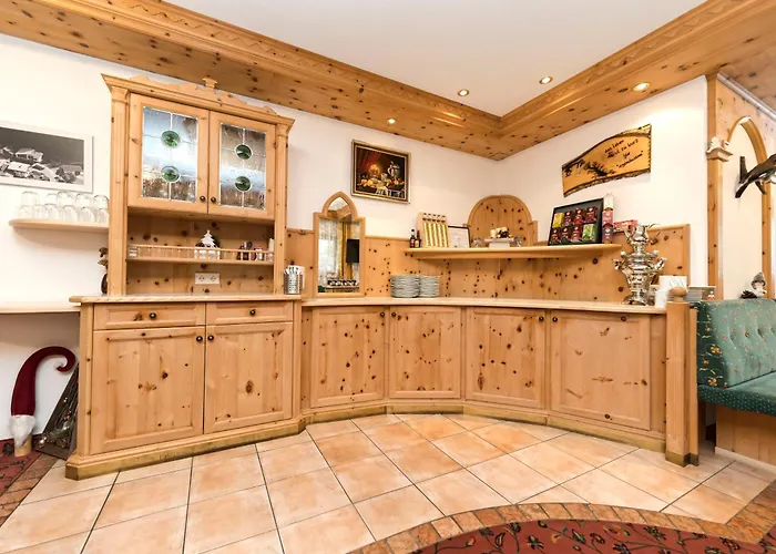 Bed & Breakfast Garni Siegele - Inklusive Silvretta-card Premium 3*